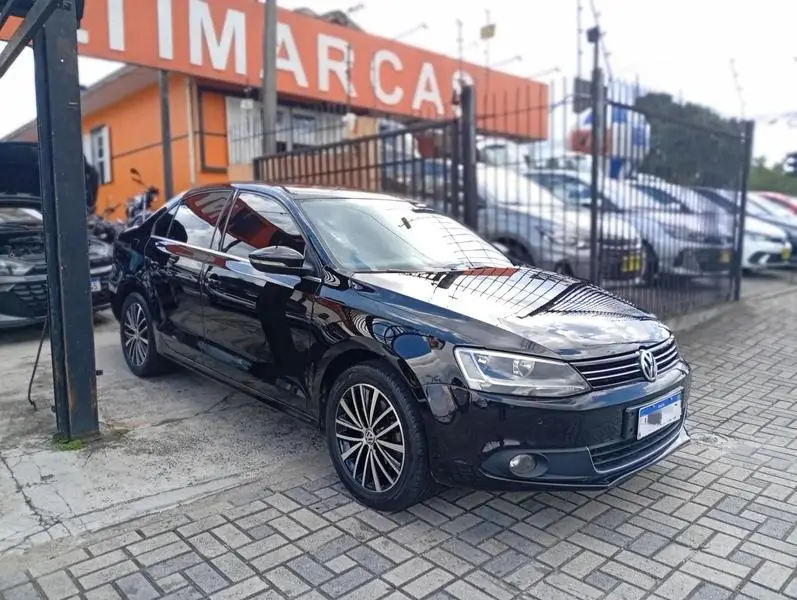 Volkswagen Jetta 2.0 TSI Highline DSG