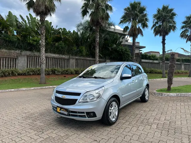 Carro Chevrolet Agile 2011 LTZ 1.4 8V (Flex)