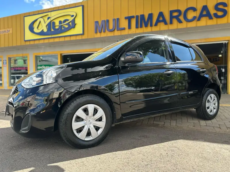 Nissan March 1.6 16V S (Flex)