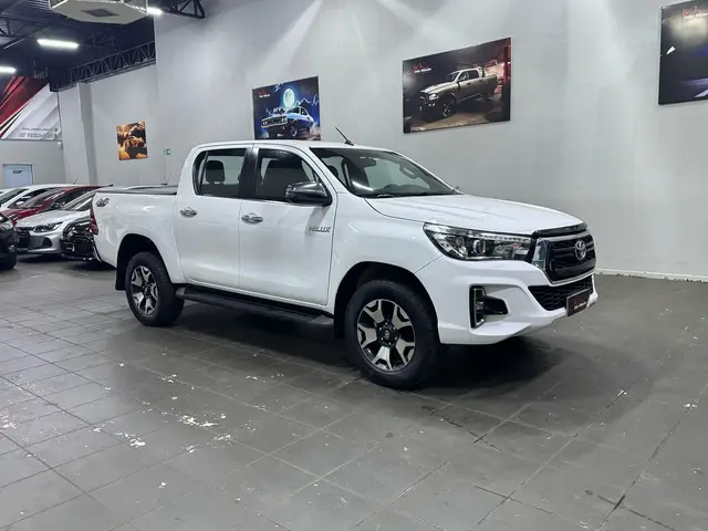 Carro Toyota Hilux Cabine Dupla 2019 Hilux 2.8 TDI CD SRX 50th 4x4 (Aut)