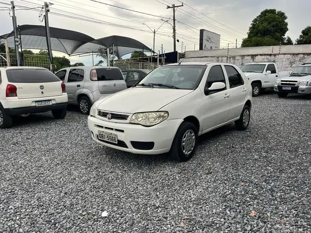 Carro Fiat Palio 2015 Celebration 1.0 Fire Flex 8V 4p