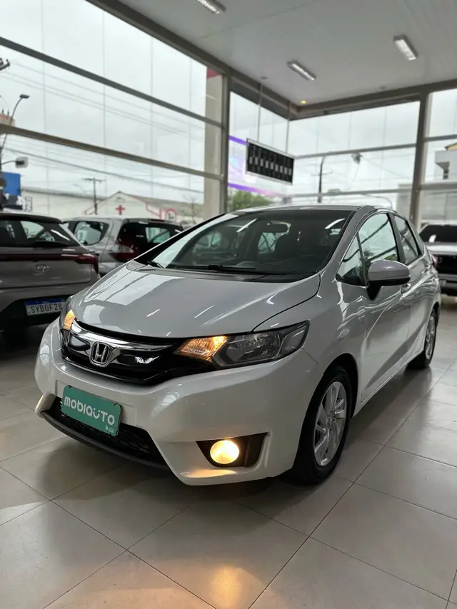 Carro Honda Fit 2015 1.5 16v LX CVT (Flex)