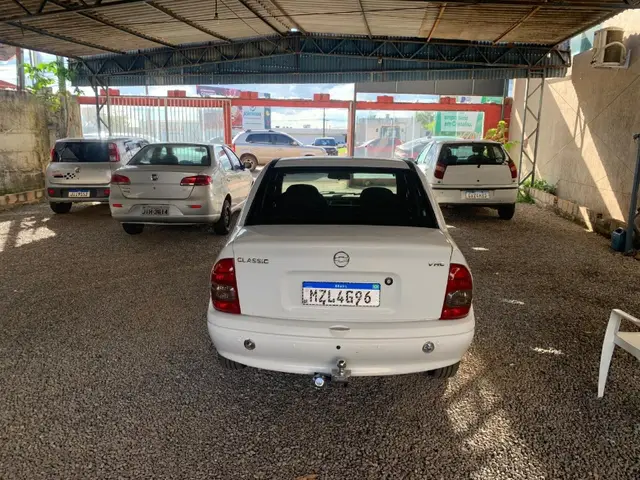 Carro Chevrolet Classic 2008 Corsa Sedan  Life 1.0 VHC (Flex)