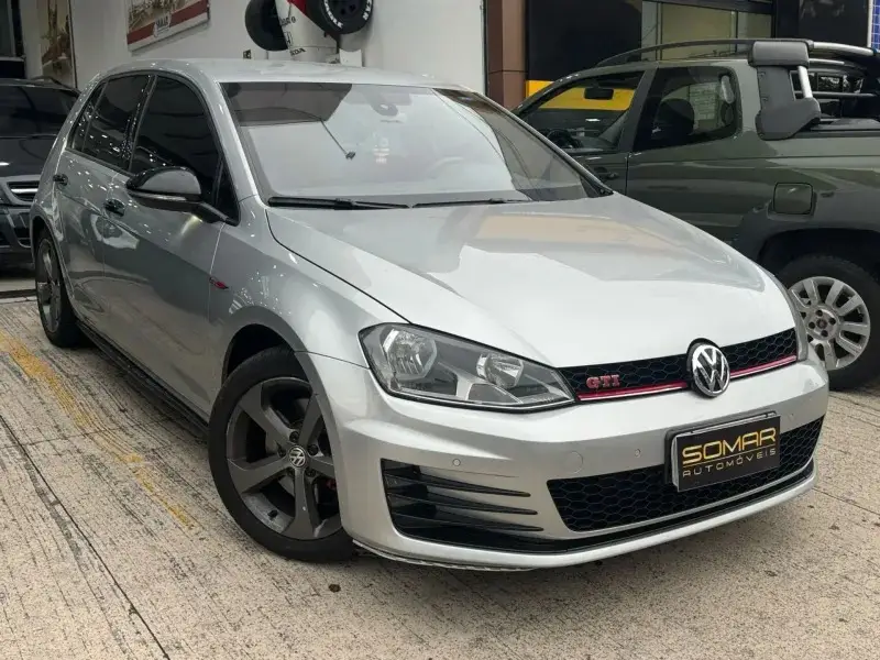 Volkswagen Golf GTI 2.0 TSi DSG