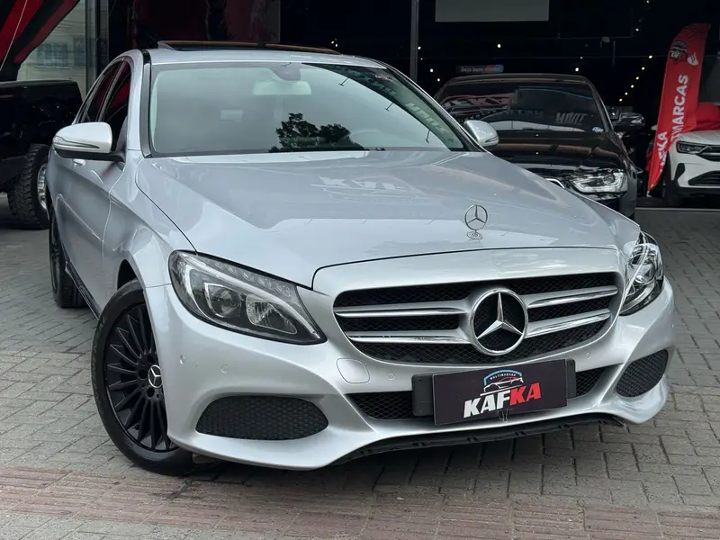 Mercedes-Benz C 200 Avantgarde 2.0 TB 16V 184cv Aut.