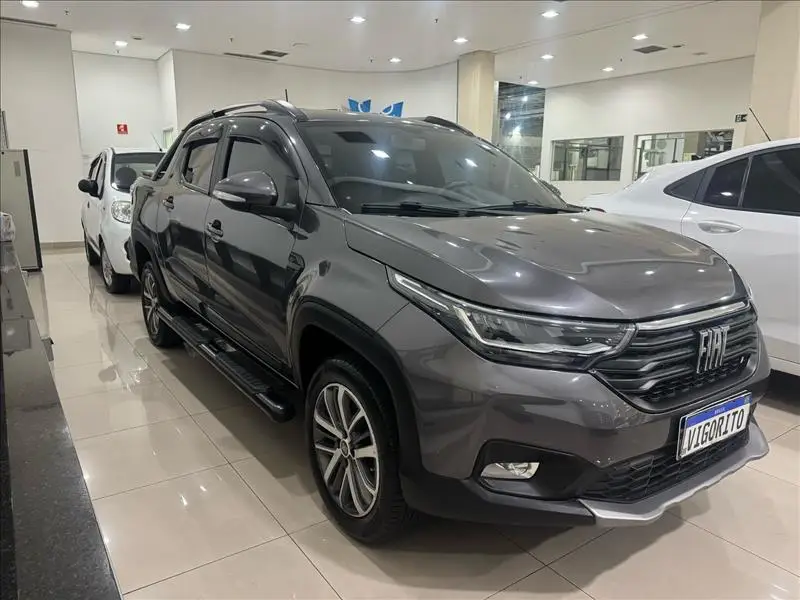Fiat Strada Volcano 1.3 CD (Flex)