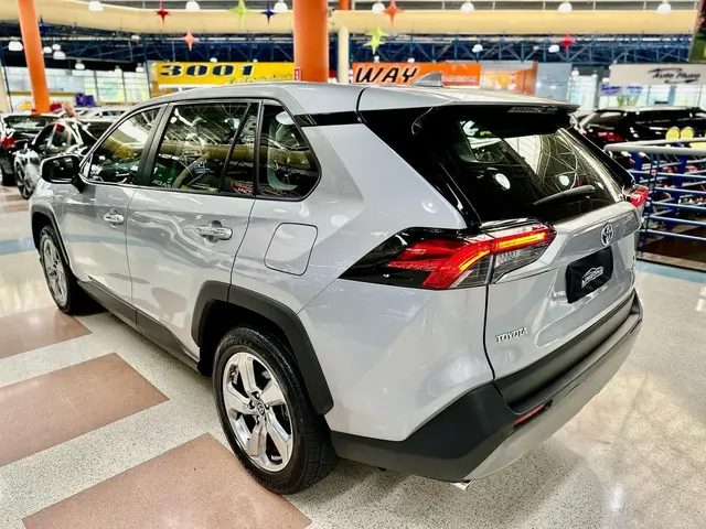 Carro Toyota RAV4 2019 S 2.5 L AWD HYBRID