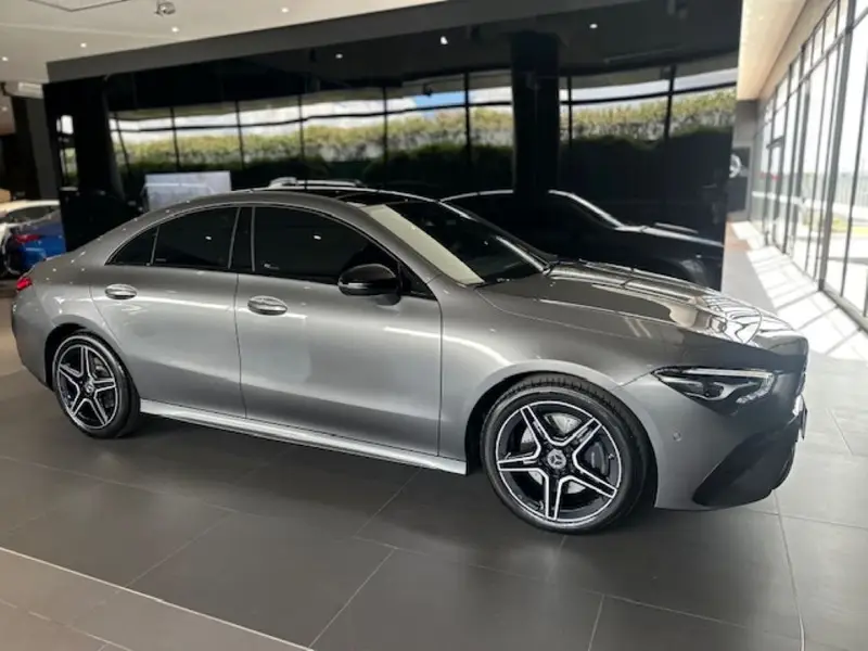 Mercedes-Benz CLA 200 1.3