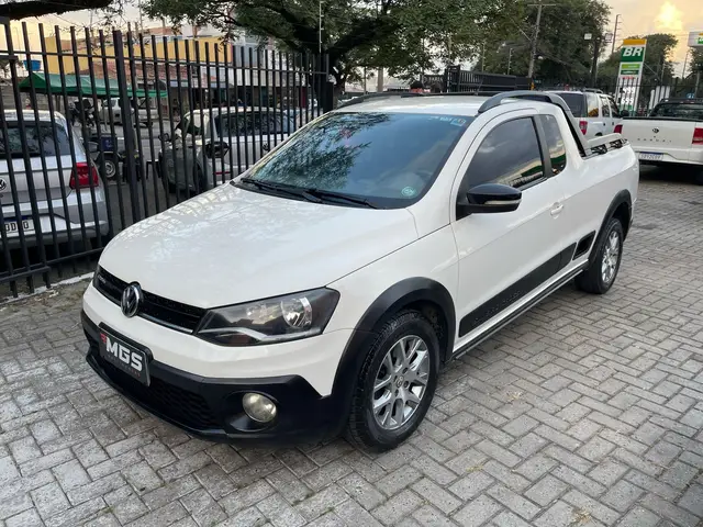 Carro Volkswagen Saveiro 2016 Cross 1.6 16v MSI CE (Flex)