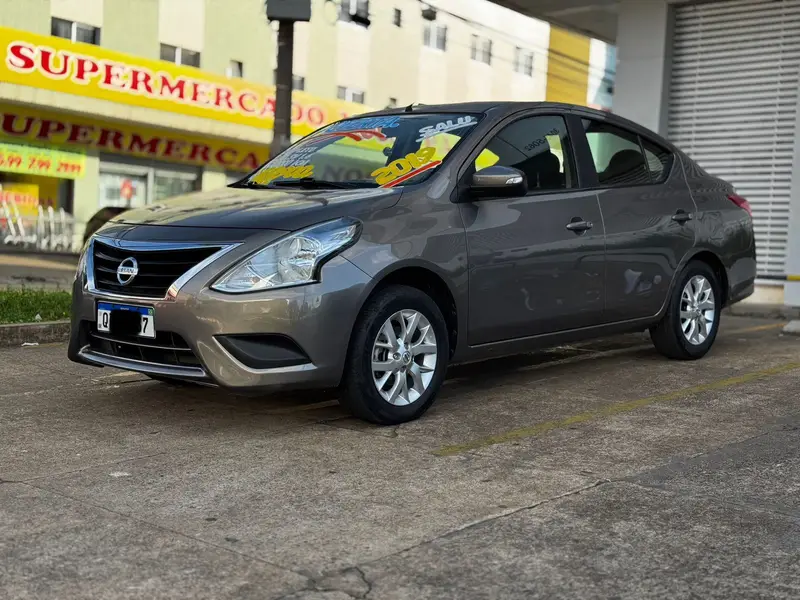 Nissan Versa 1.6 16V SV FlexStart CVT (Flex)