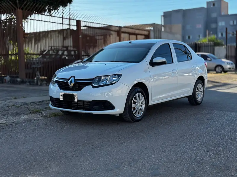 Renault Logan Expression 1.6 16V SCe (Flex)