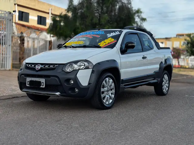 Carro Fiat Strada 2015 Adventure 1.8 16V (Flex) (Cabine Dupla)