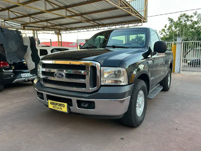 Carro Ford F-250 2010 XLT 4x2 3.9 (Cab Simples)