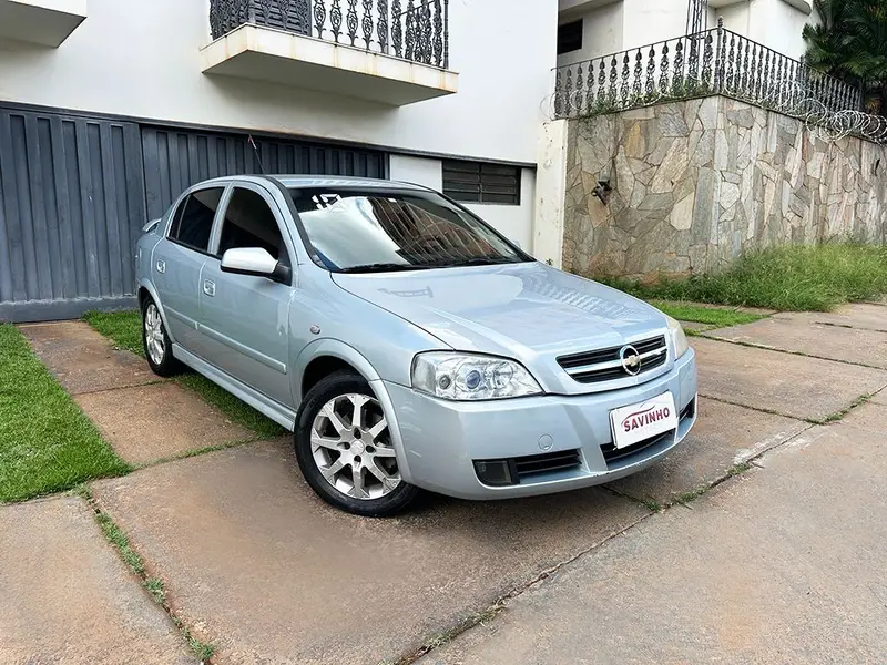 Chevrolet Astra Hatch Advantage 2.0 (Flex) (Aut)