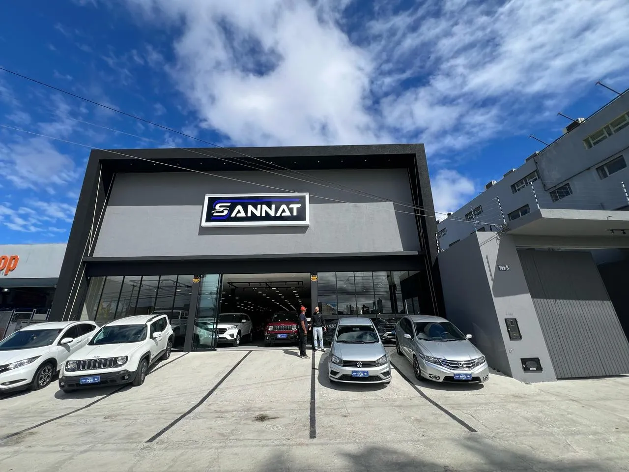 Fachada da loja Veículos à venda em SANNAT VEICULOS LTDA - Vitória da Conquista - BA | Mobiauto