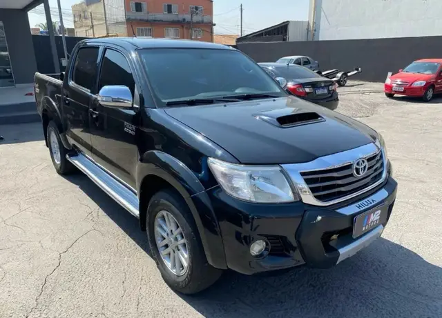 Carro Toyota Hilux Cabine Dupla 2015 Hilux 3.0 TDI 4x4 CD SRV (Aut)