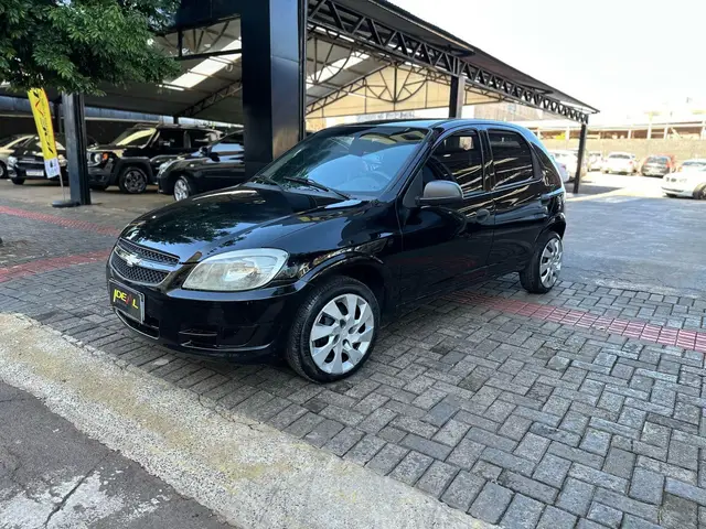 Carro Chevrolet Celta 2013 LS 1.0 (Flex) 4p