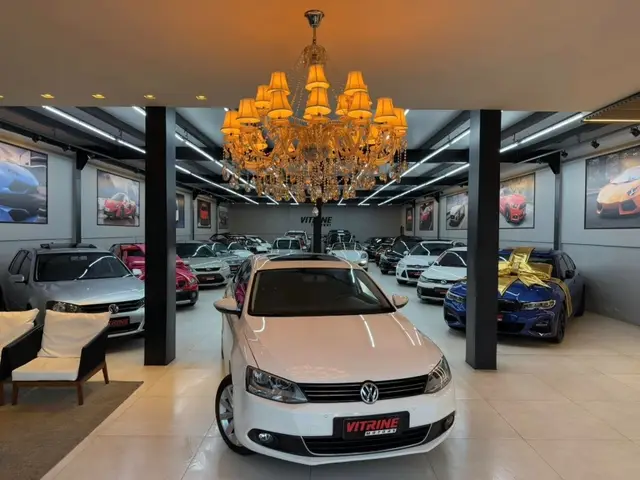 Carro Volkswagen Jetta 2012 2.0 Comfortline (Flex)