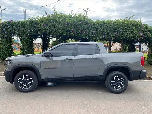 Carro RAM Rampage 2024 Rebel 2.0 Turbo