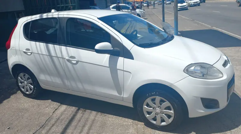 Fiat Palio Attractive 1.0 Evo (Flex)