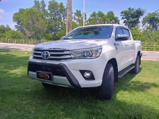 Carro Toyota Hilux Cabine Dupla 2018 Hilux 2.8 TDI SRV CD 4x4 (Aut)
