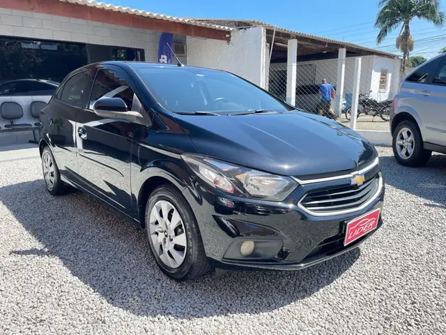 Carro Chevrolet Onix 2018 1.4 Advantage SPE/4 (Aut)