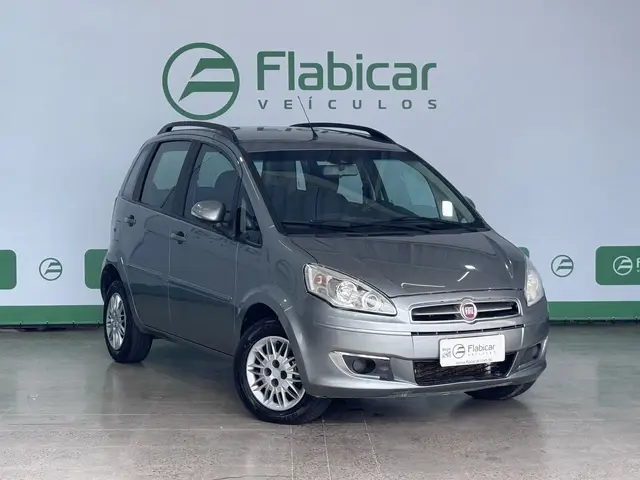 Carro Fiat Idea 2015 Attractive 1.4 8V (Flex)