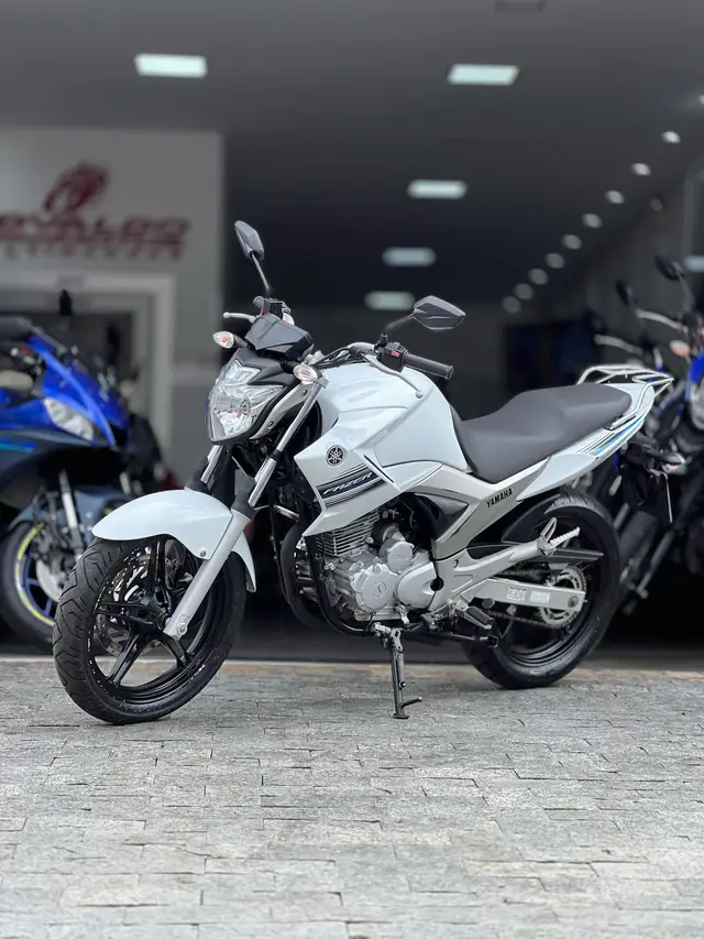 Moto Yamaha YS 250 Fazer 2015 Blueflex