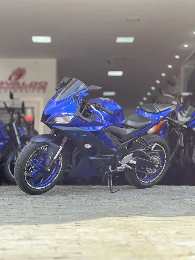 Moto Yamaha YZF R3 2023 ABS