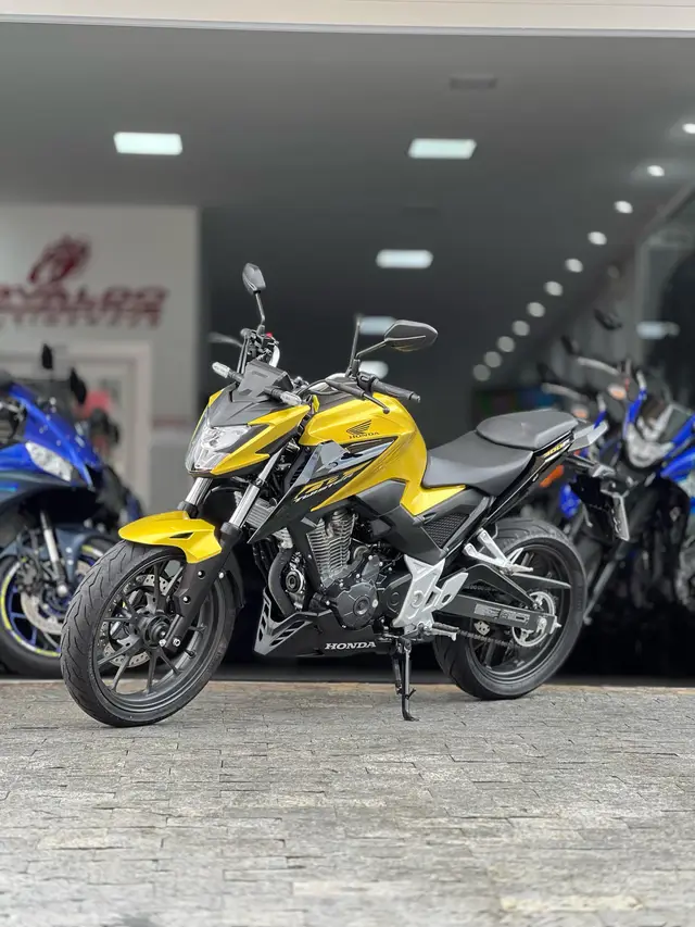 Moto Honda CB 300F Twister 2023 (ABS)