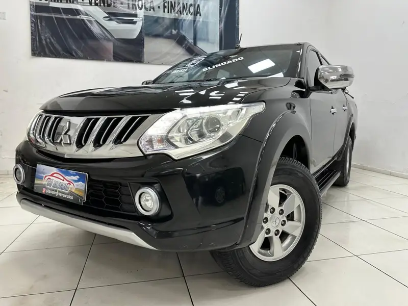 Mitsubishi L200 Triton Sport Sport 2.4 DID-H HPE Top 4WD (Aut)