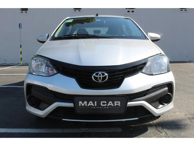 Toyota Etios Sedan X Plus 1.5 (Aut) (Flex)