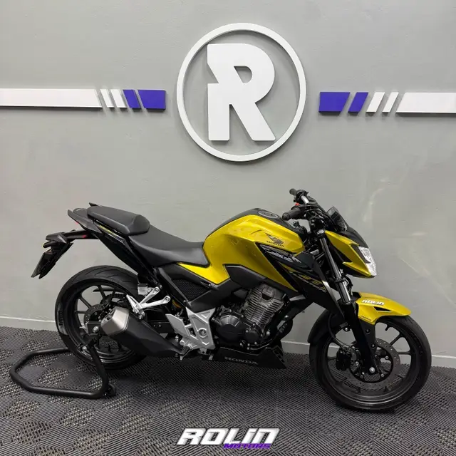 Carro Honda CB 300F Twister 2023 (ABS)