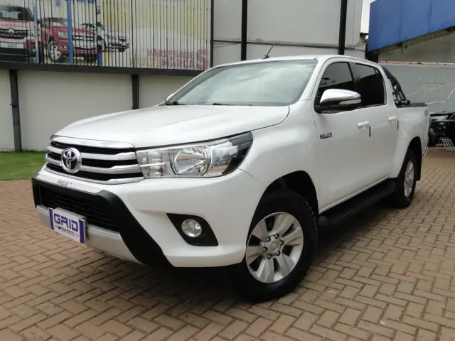 Carro Toyota Hilux Cabine Dupla 2017 Hilux 2.8 TDI SRV CD 4x4 (Aut)