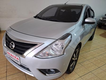 Versa 1.6 16V Unique CVT (Flex)