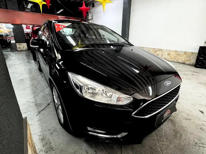 Ford Focus Sedan SE 2.0 PowerShift