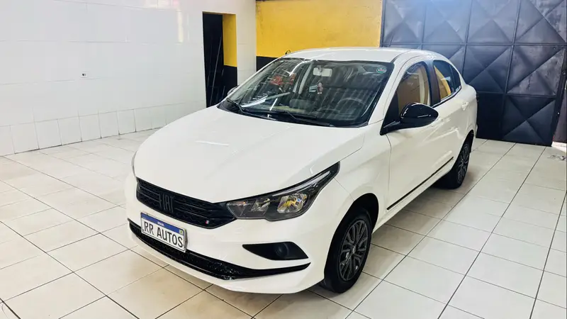 Fiat Cronos 1.0 (Flex) MT