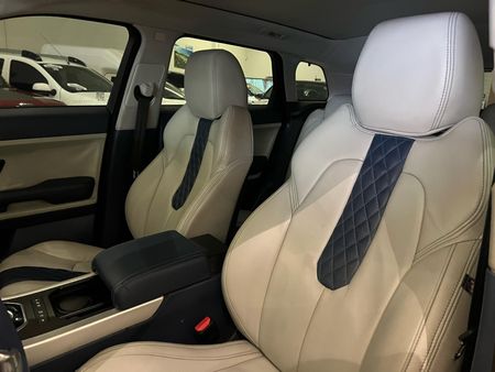 Range Rover Evoque 2.0 Si4 Dynamic Tech Pack