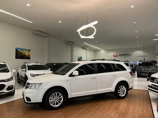 Carro Dodge Journey 2015 SXT 3.6 V6