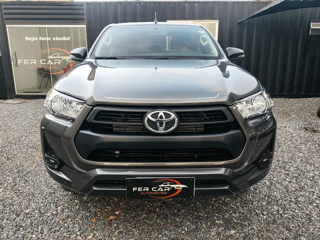 Carro Toyota Hilux Cabine Dupla 2023 STD Power Pack 4x4 2.8 Diesel