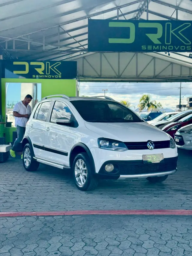 Carro Volkswagen CrossFox 2013 1.6 VHT (Flex)