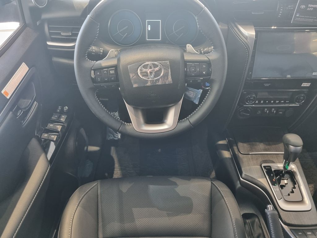 SW4 SRX Platinum 2.8 Turbodiesel 4x4 (Aut.) (7 Lugares)