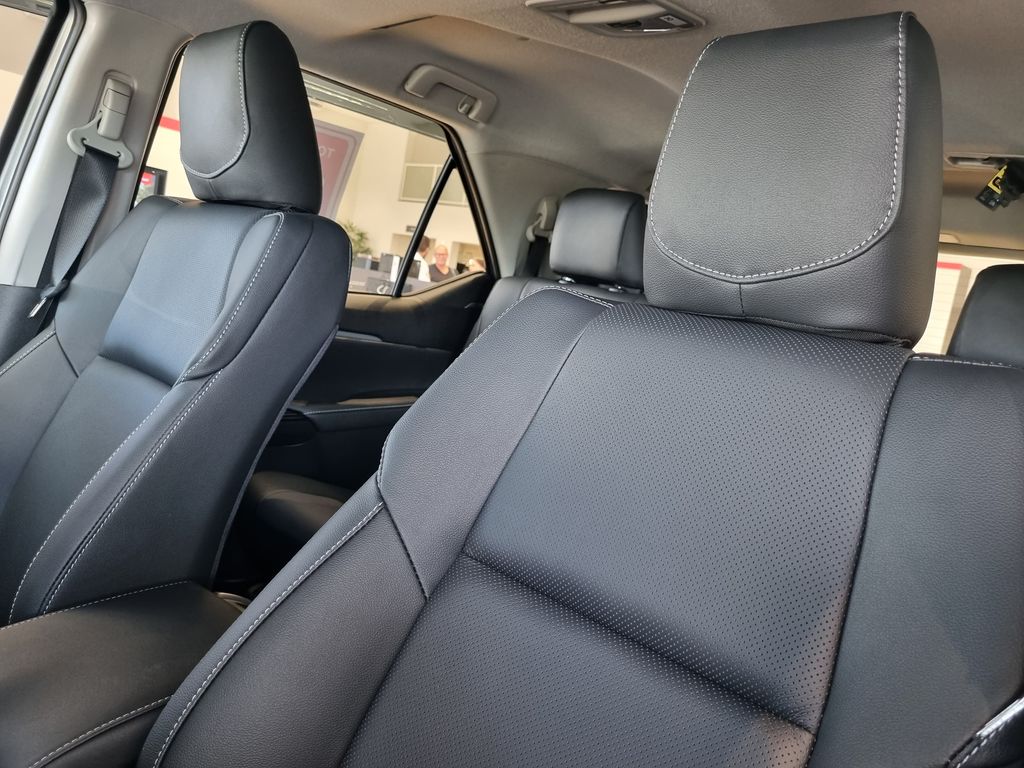 SW4 SRX Platinum 2.8 Turbodiesel 4x4 (Aut.) (7 Lugares)