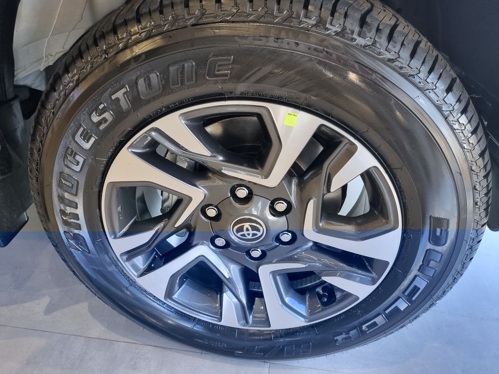 SW4 SRX Platinum 2.8 Turbodiesel 4x4 (Aut.) (7 Lugares)