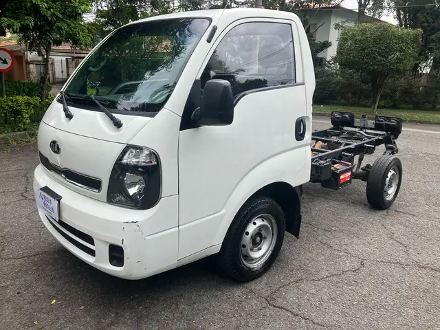 Carro Kia Bongo 2019 2.5 STD RS Sem Carroceria