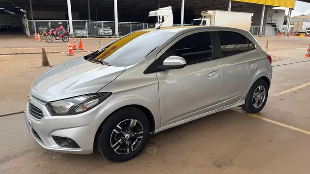 Carro Chevrolet Onix 2019 1.0 LT SPE/4
