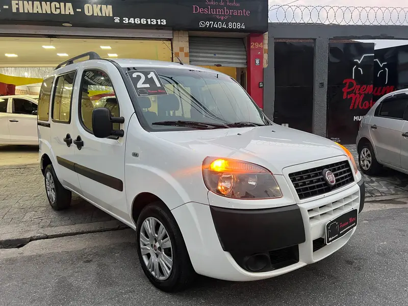 Fiat Doblò Essence 1.8 16V (Flex)