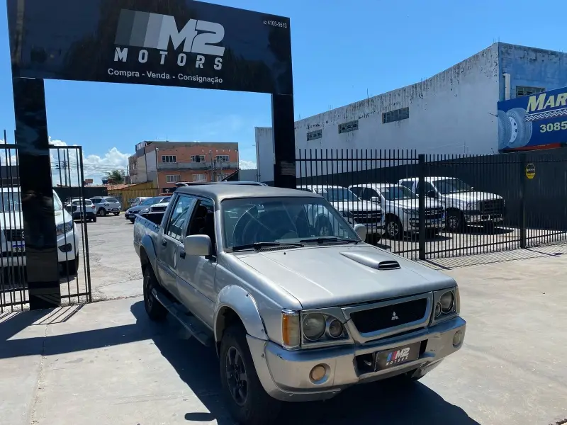 Mitsubishi L 200 GLS 4x4 2.5 Turbo (nova série) (cab. dupla)