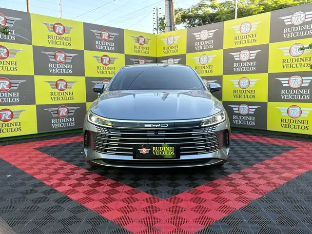 Carro BYD King 2025 DM-i GL