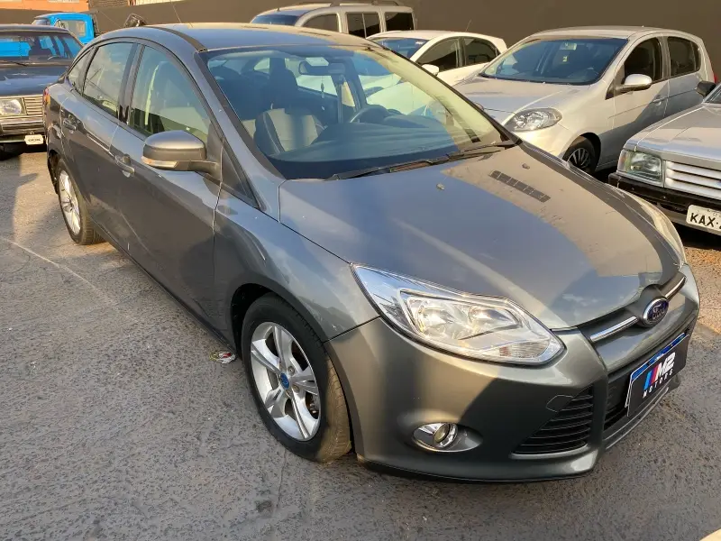 Ford Focus Sedan S 2.0 16V PowerShift (Aut)
